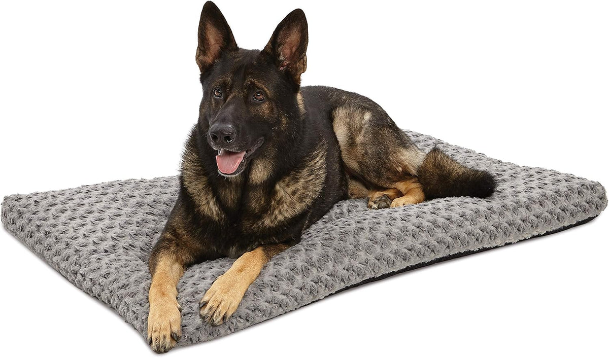 Small Quiettime Deluxe Coco Chic Pet Bed, Ultra-Soft & Overstuffed, Machine Washable, Fits 24-Inch Crate